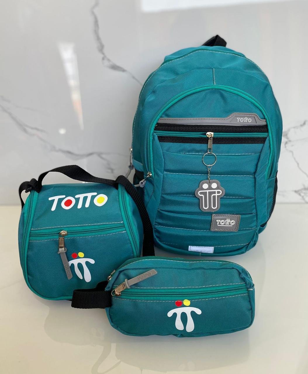 1763086250IMG-20250905-WA0040(1) Combo Totto Maleta, Lonchera y Morral Regreso a clases 🏫